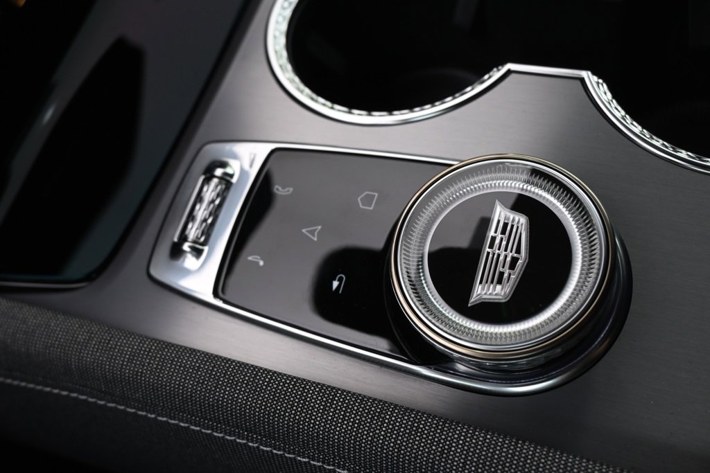 New 2026 Cadillac Vistiq Premium Luxury w/ LPO, Floor Liner Package image 31