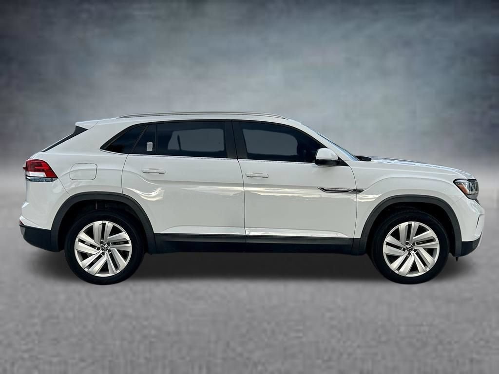 Used 2020 Volkswagen Atlas Cross Sport SE FWD image 4
