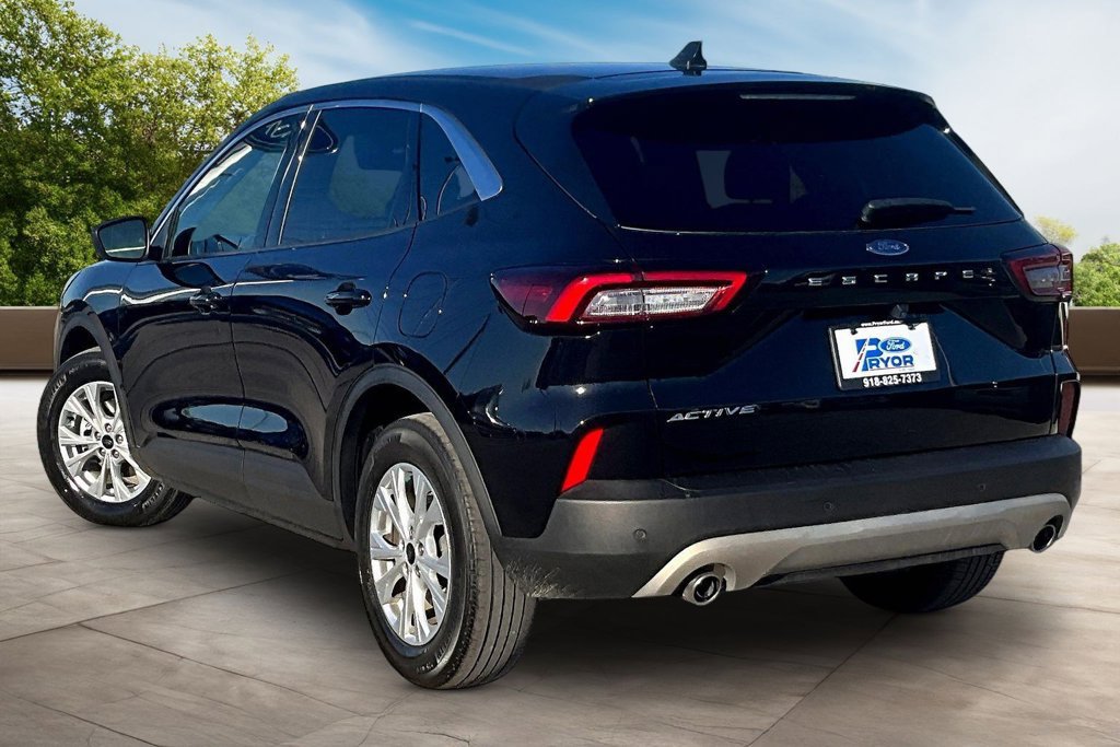 Used 2024 Ford Escape Active w/ Tech Pack #1 FWD image 12