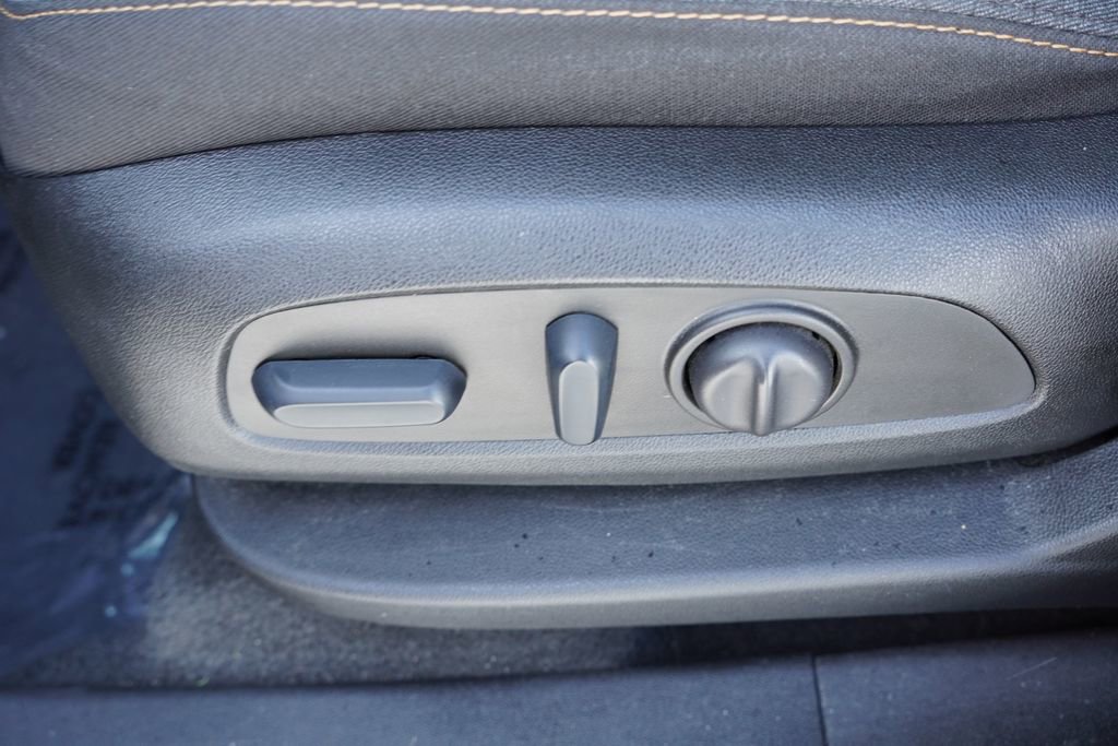 Certified 2023 Chevrolet Equinox LT image 23