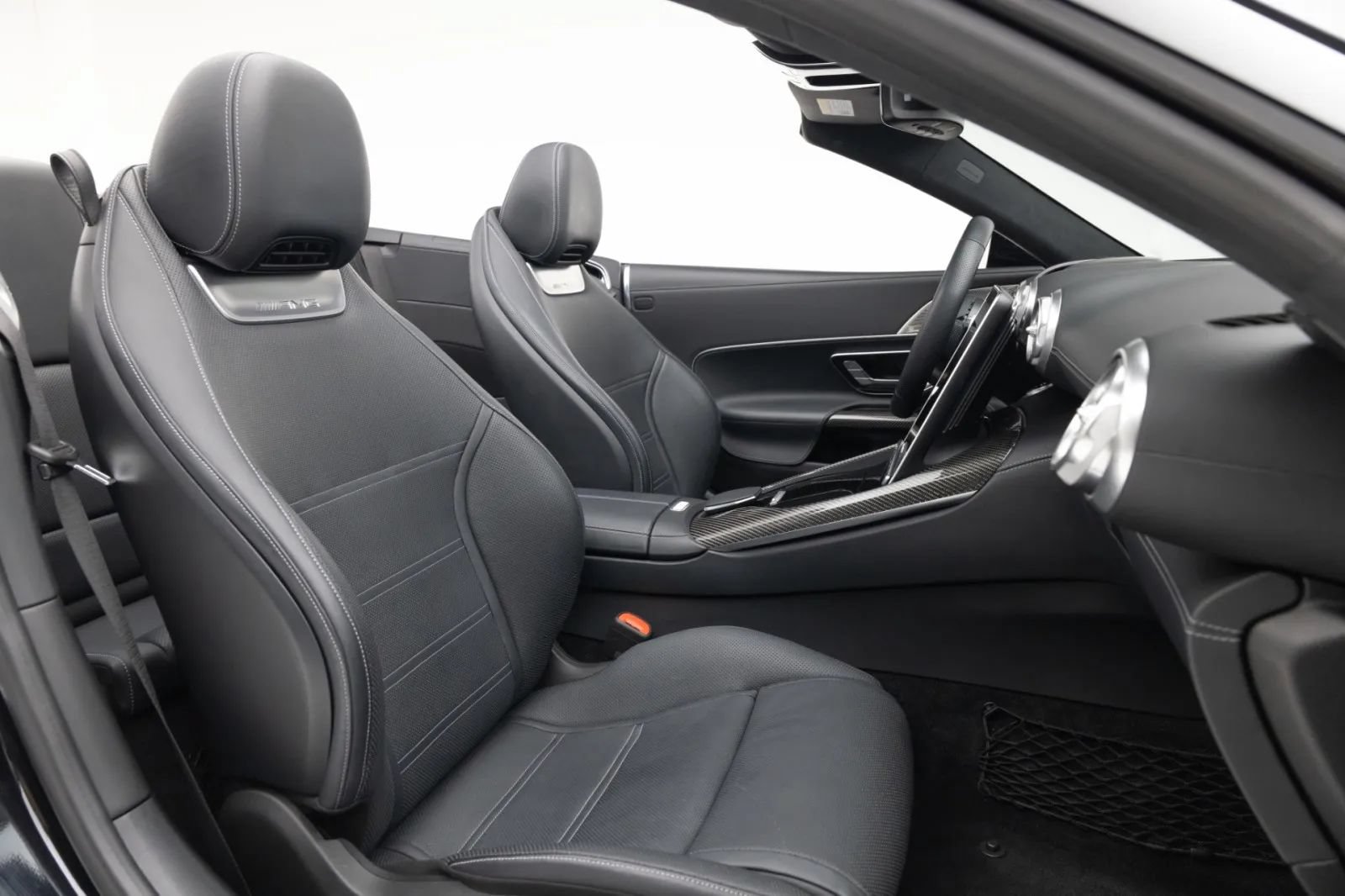 Used 2022 Mercedes-Benz SL 63 AMG 4MATIC w/ AMG Aerodynamic Package image 4