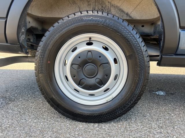 Used 2025 Ford Transit 250 148 Medium Roof image 14