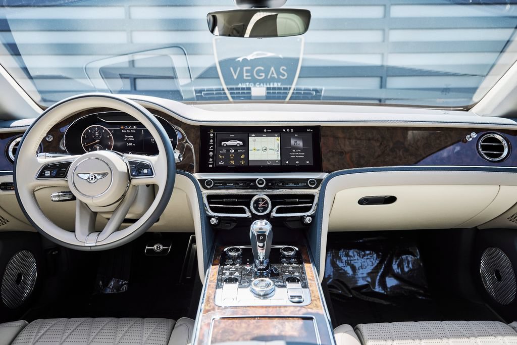 Used 2022 Bentley Flying Spur W12 AWD/4WD image 56