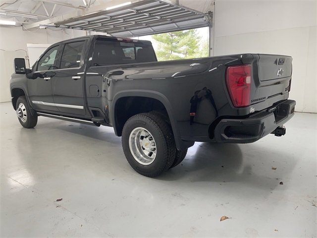 New 2026 Chevrolet Silverado 3500 High Country w/ High Country Premium Package image 7