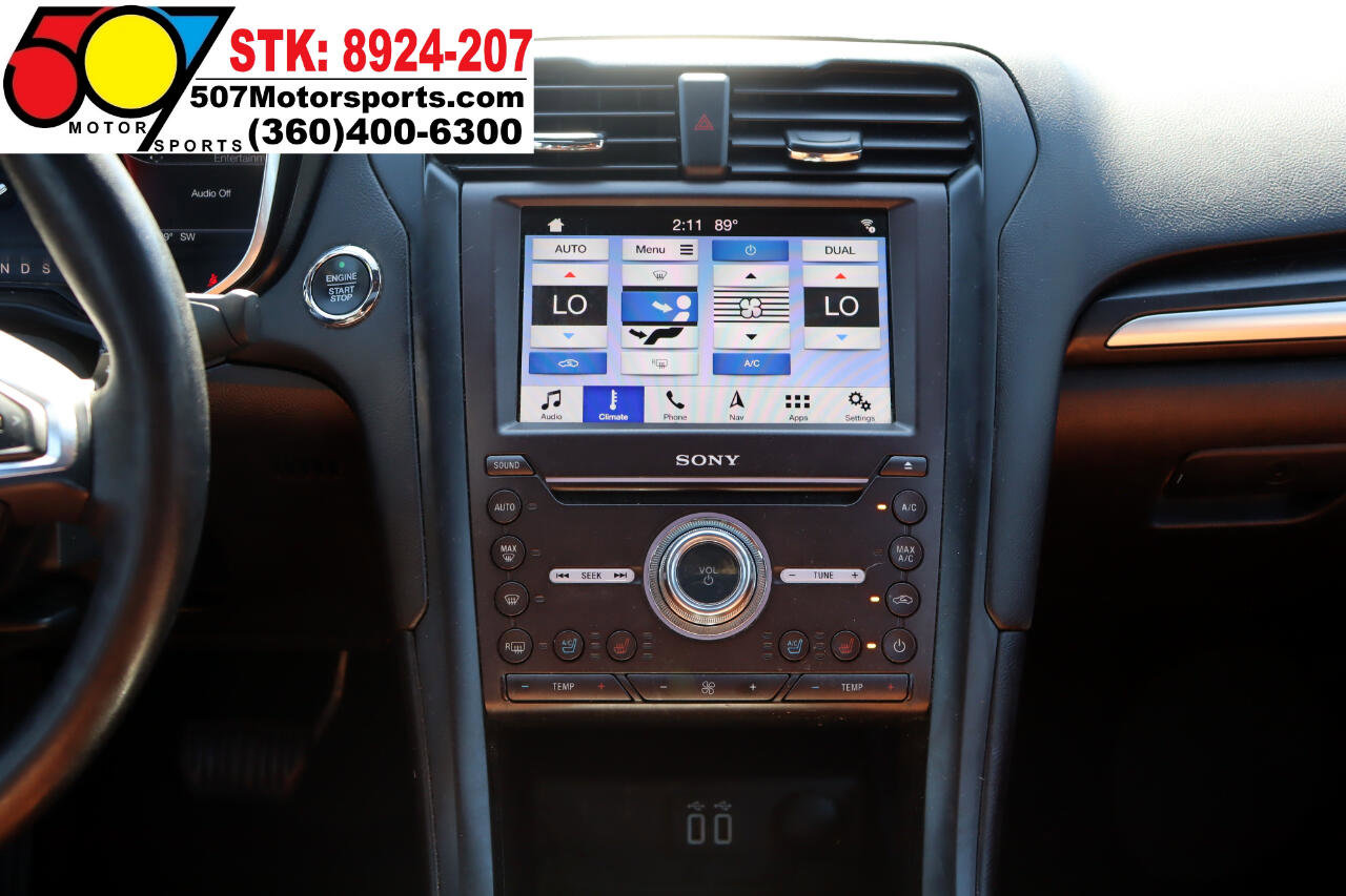 Used 2019 Ford Fusion Titanium image 18