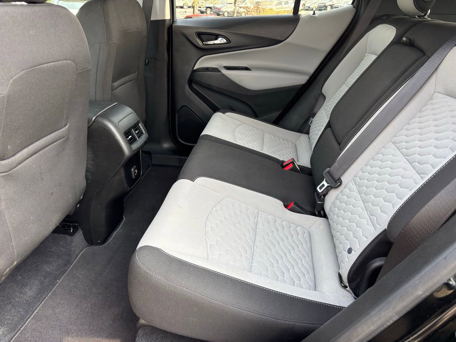 Used 2020 Chevrolet Equinox LS w/ LS Convenience Package image 16