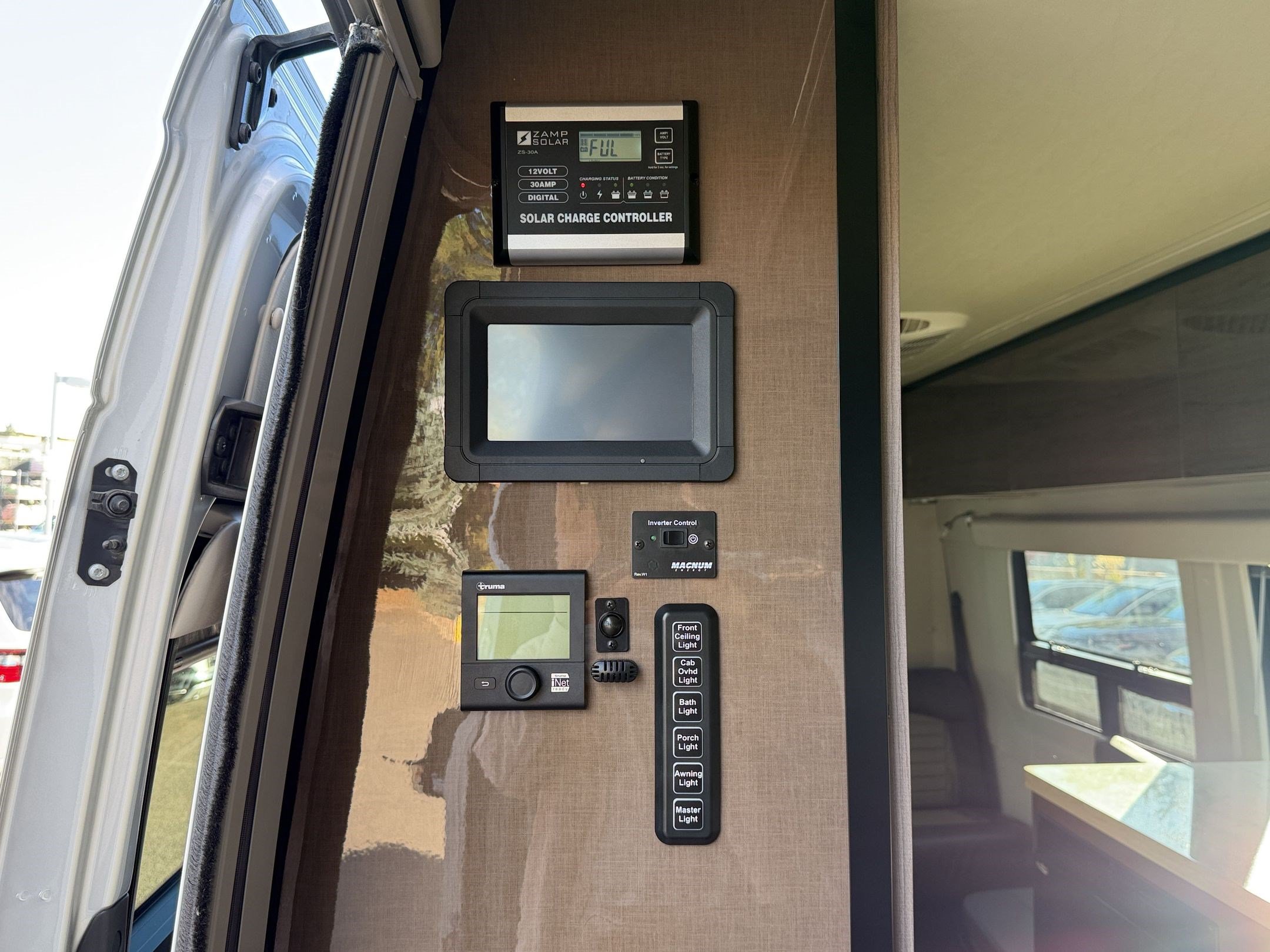 Used 2018 Mercedes-Benz Sprinter 3500 image 30