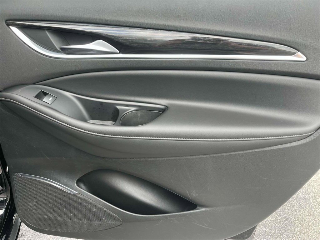 Used 2020 Buick Enclave Avenir w/ Avenir Technology Package image 20