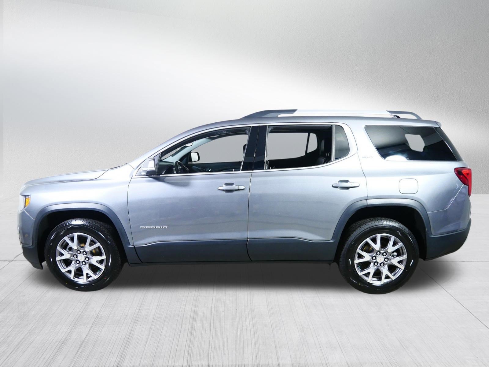 Used 2020 GMC Acadia SLT w/ Driver Alert Package II AWD/4WD image 4