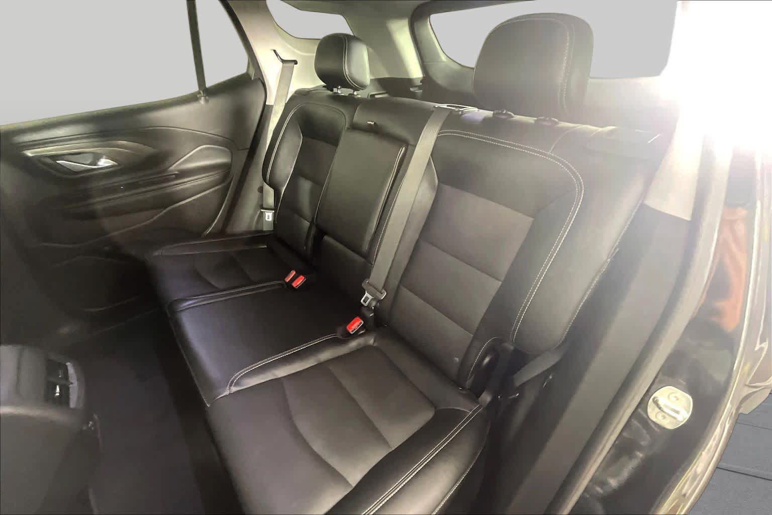 Certified 2024 GMC Terrain SLT FWD image 19