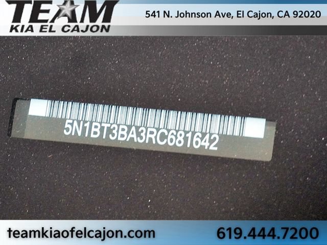 Used 2024 Nissan Rogue SV FWD image 34