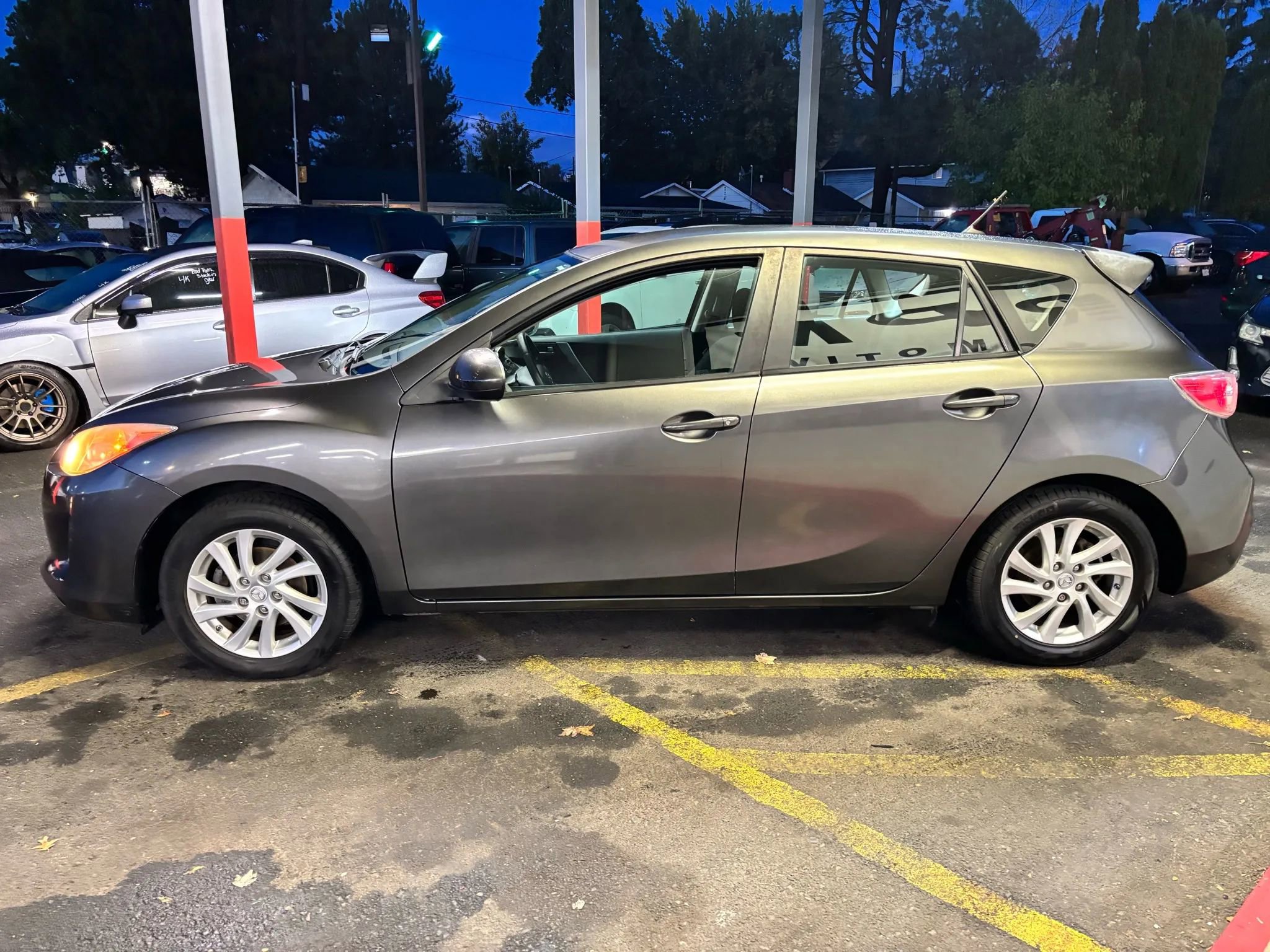 Used 2012 MAZDA MAZDA3 i Touring image 4