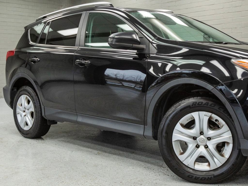 Used 2015 Toyota RAV4 LE image 7
