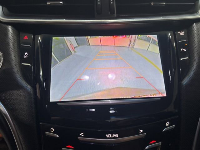 Used 2013 Cadillac XTS Luxury image 24