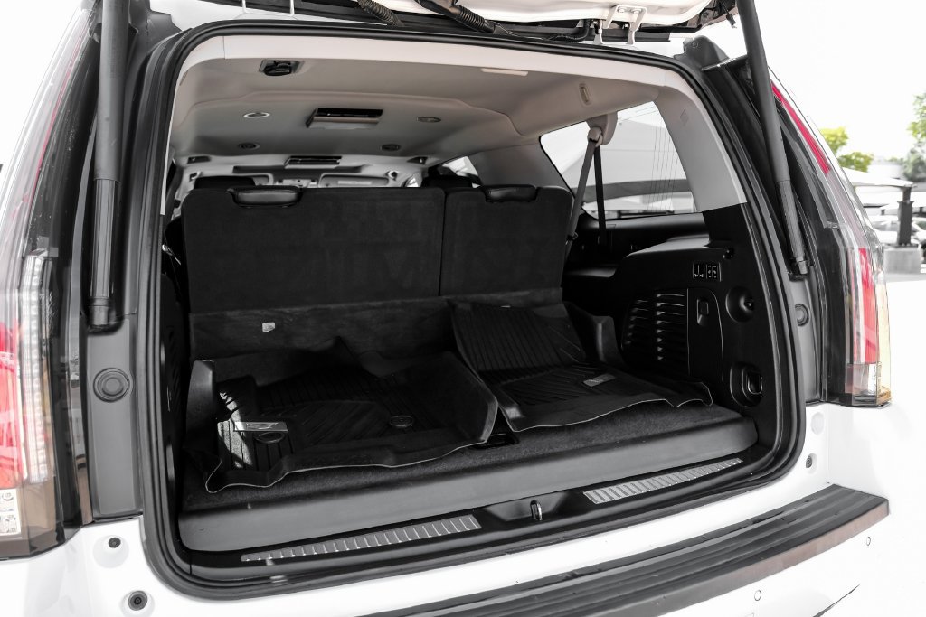 Used 2019 Cadillac Escalade ESV Premium Luxury RWD image 60