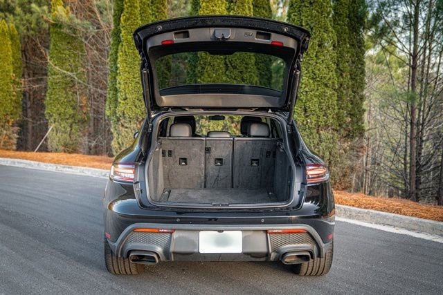 Used 2023 Porsche Macan Turbo image 19