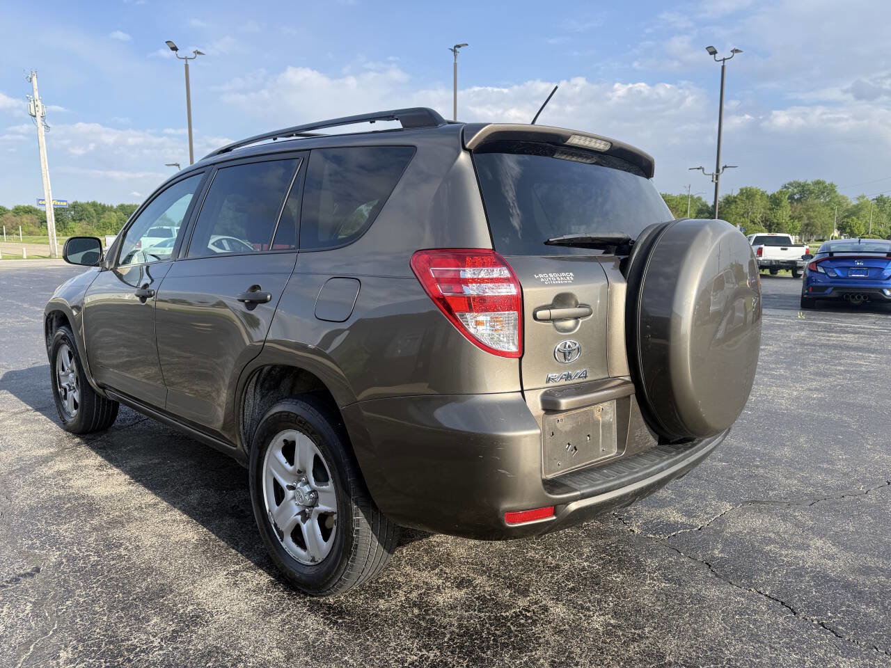 Used 2011 Toyota RAV4 4WD w/ Base L4 Extra Value Pkg image 6