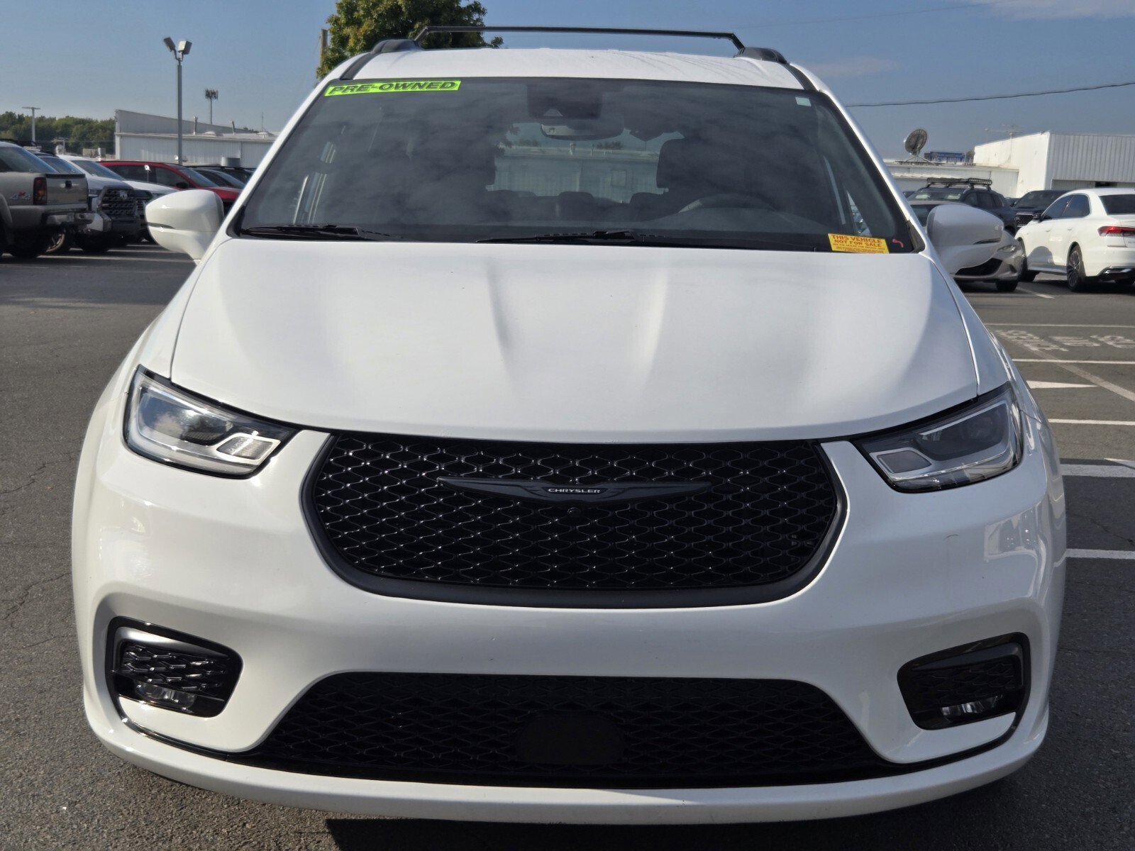 Used 2022 Chrysler Pacifica Touring-L w/ S Appearance Package image 8