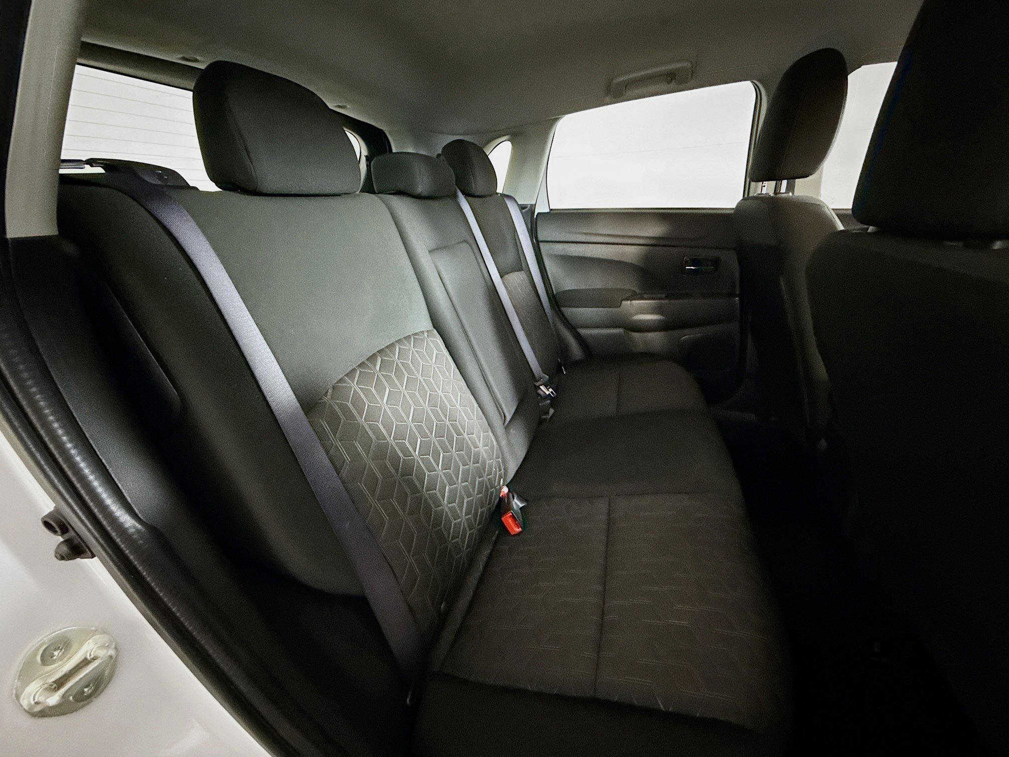 Used 2024 Mitsubishi Outlander Sport ES image 32