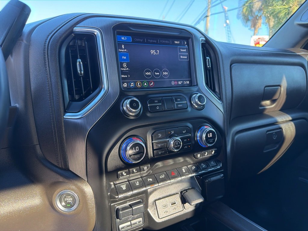 Used 2023 GMC Sierra 2500 Denali w/ Denali Ultimate Package image 11