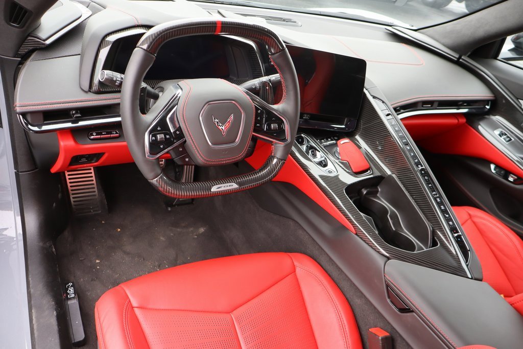 Used 2025 Chevrolet Corvette Z06 w/ Z07 Performance Package image 4