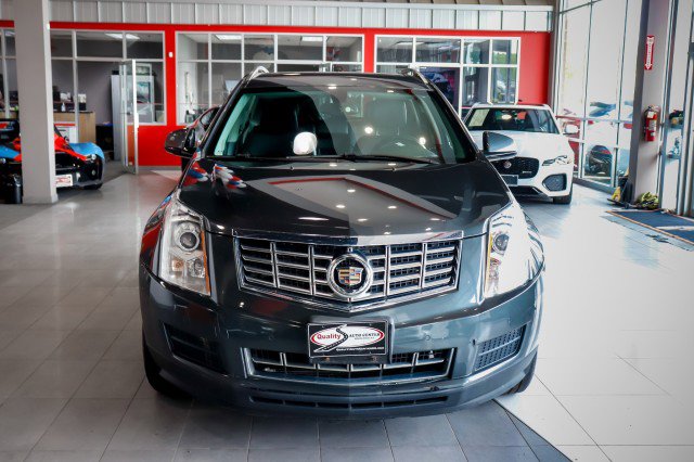 Used 2013 Cadillac SRX Luxury image 2