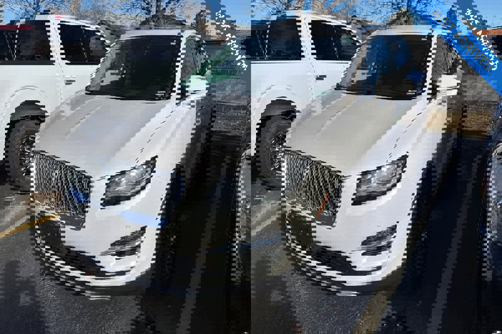 Used 2019 Lincoln MKC Reserve image 1