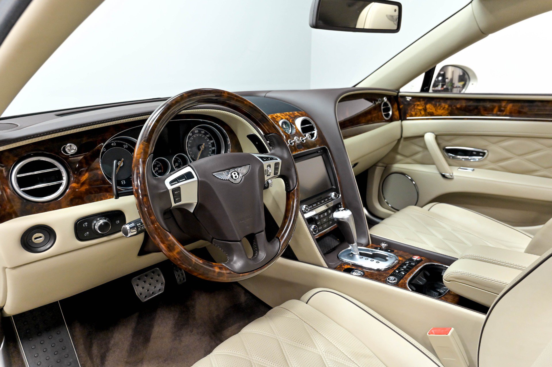Used 2015 Bentley Flying Spur W12 AWD/4WD image 15