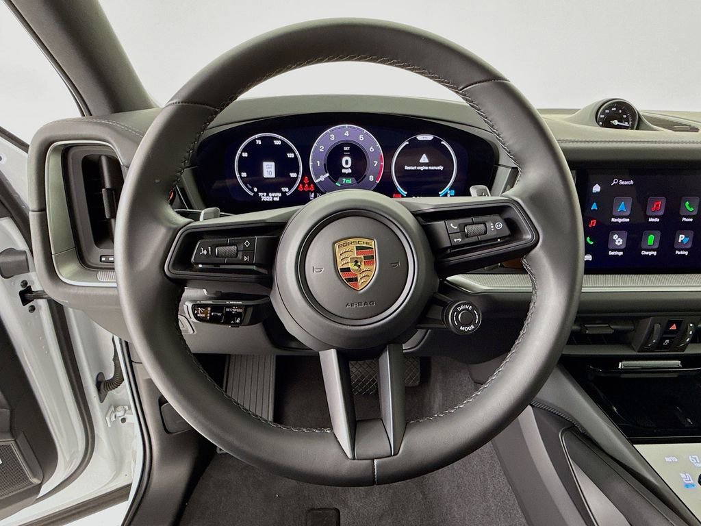 Certified 2025 Porsche Cayenne E-Hybrid image 15
