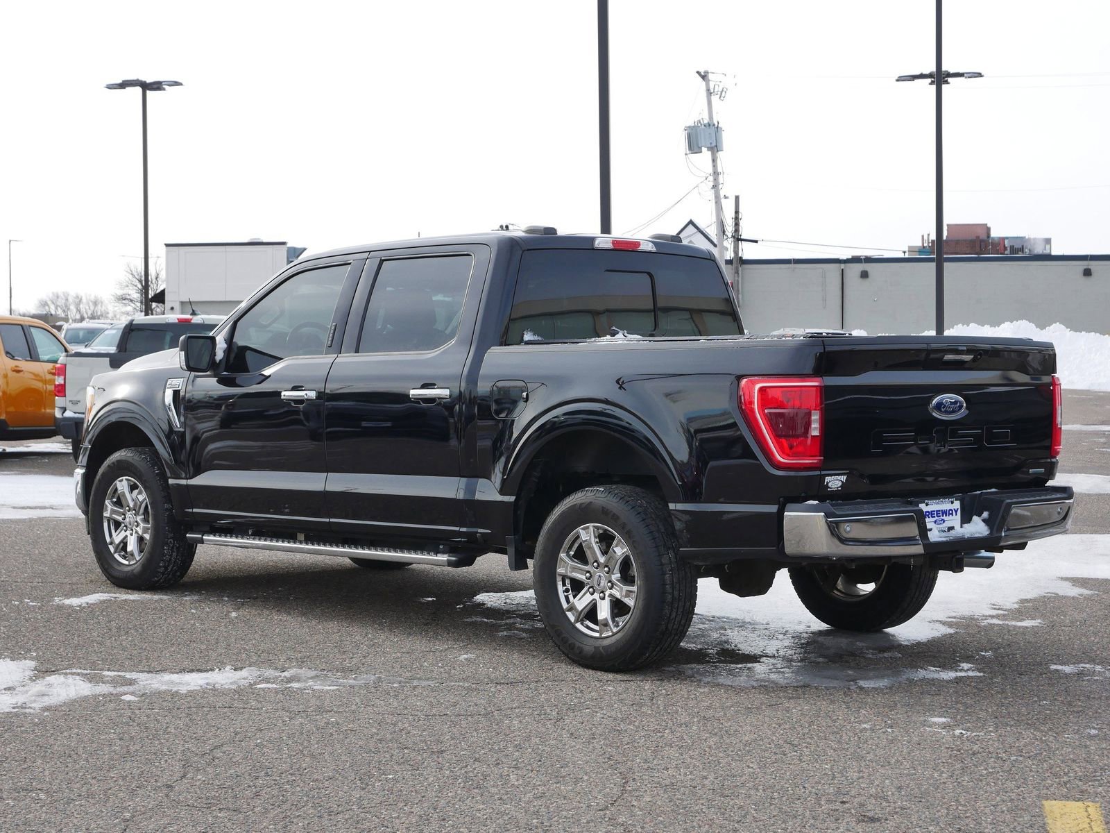 Certified 2021 Ford F150 XLT w/ Equipment Group 302A High image 3