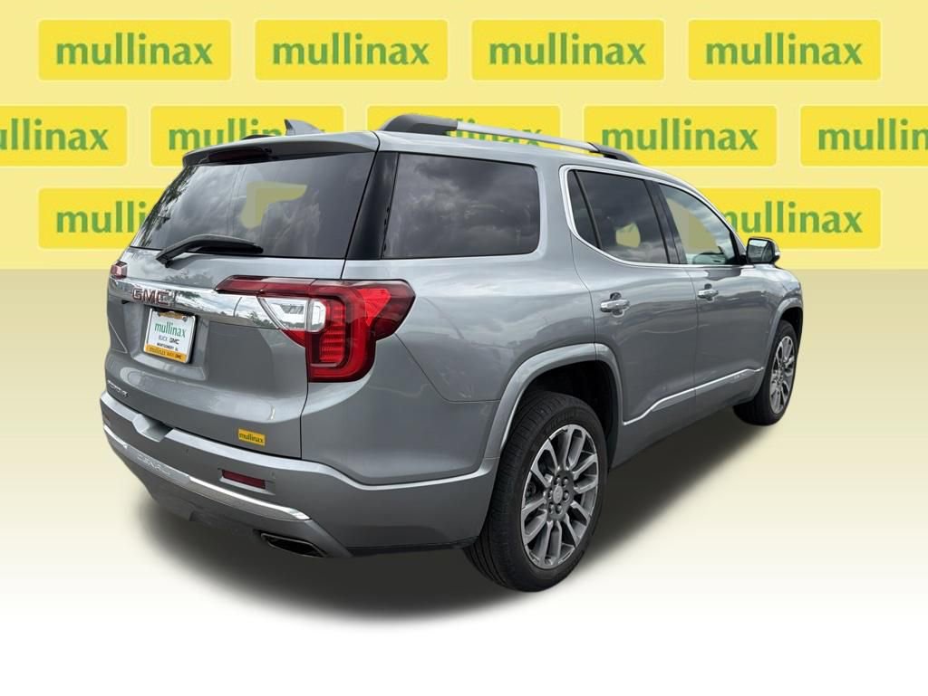 Used 2023 GMC Acadia Denali w/ Denali Ultimate Package FWD image 11