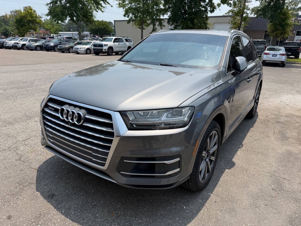 Used 2017 Audi Q7 3.0T Premium Plus w/ Premium Plus Package AWD/4WD image 1