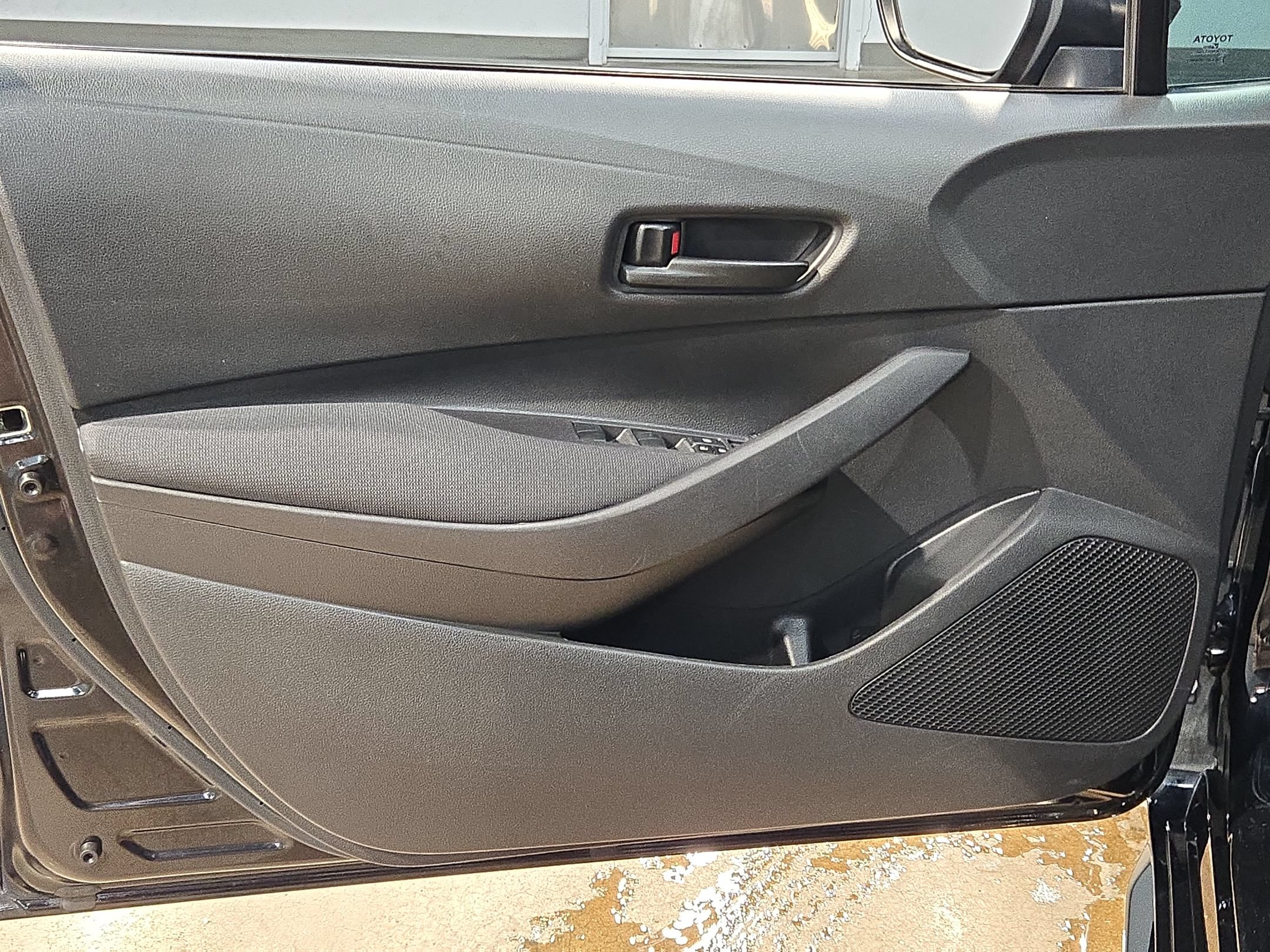 Used 2024 Toyota Corolla LE FWD image 20