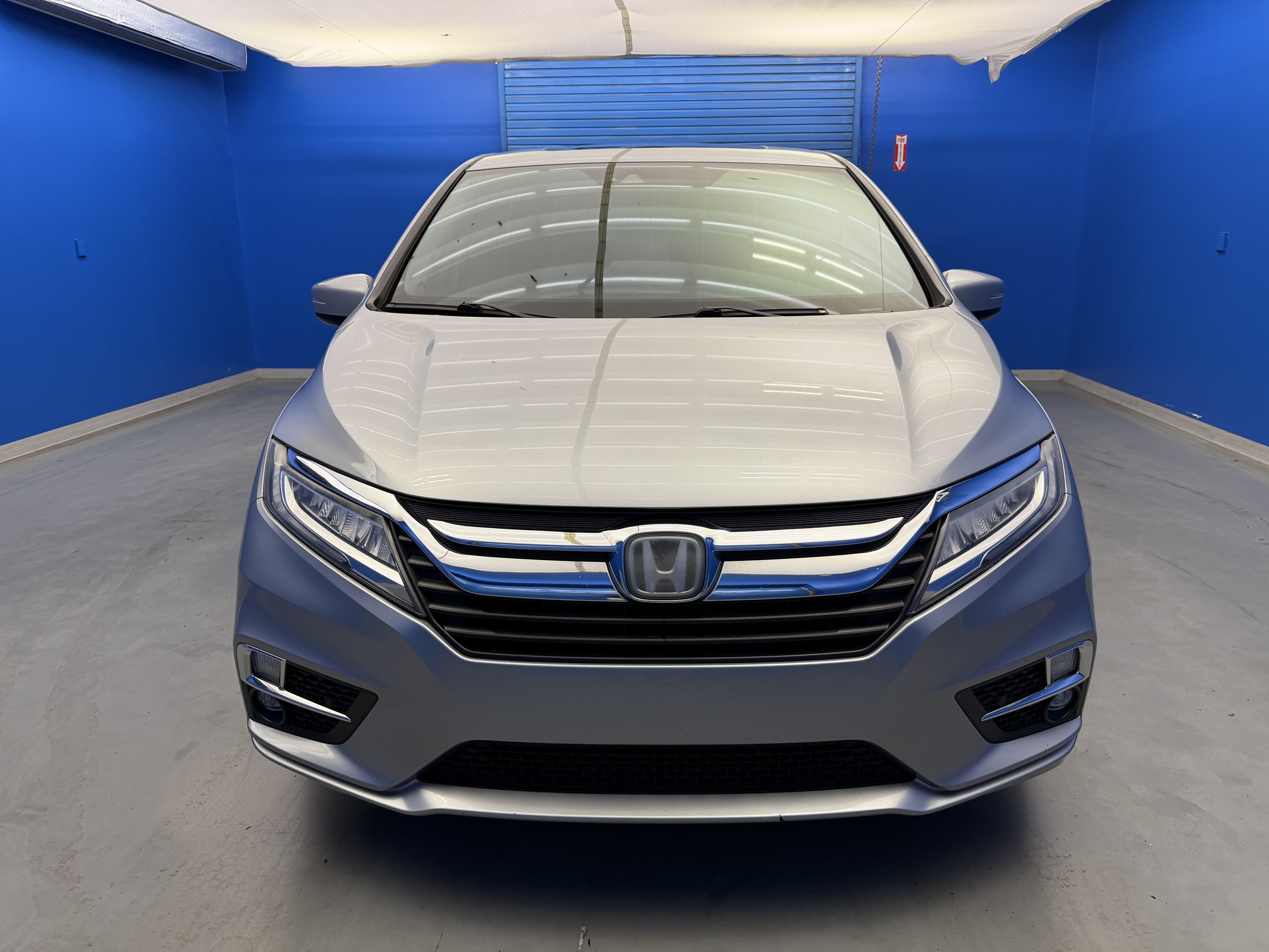 Used 2018 Honda Odyssey Elite image 3