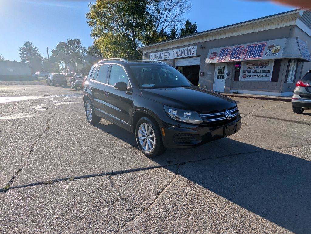 Used 2017 Volkswagen Tiguan Wolfsburg Edition AWD/4WD image 2