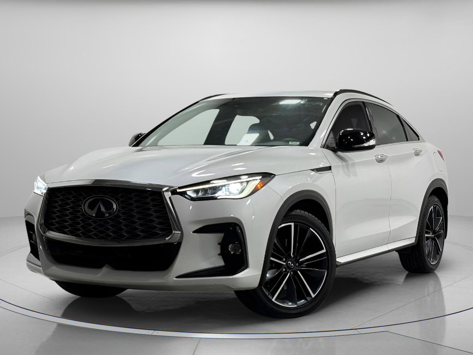 Used 2025 INFINITI QX55 Luxe w/ Cargo Package image 1