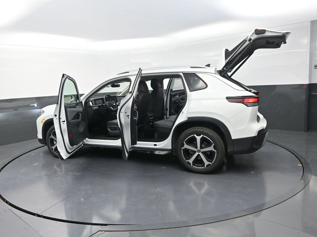 New 2026 Volkswagen Tiguan SE AWD/4WD image 33