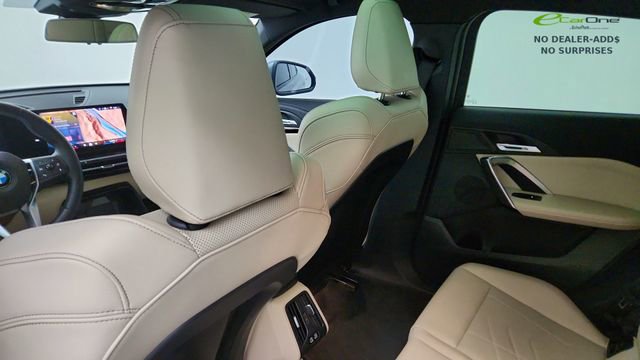 Used 2025 BMW X2 xDrive28i AWD/4WD image 32