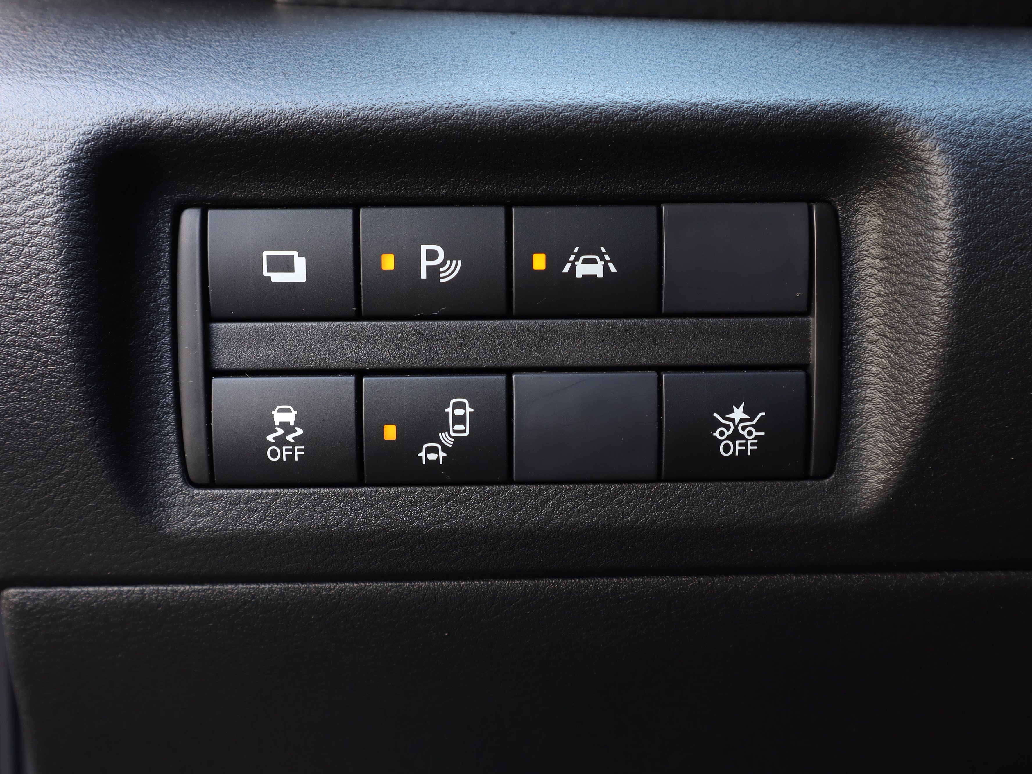 Used 2020 Nissan Kicks S image 20