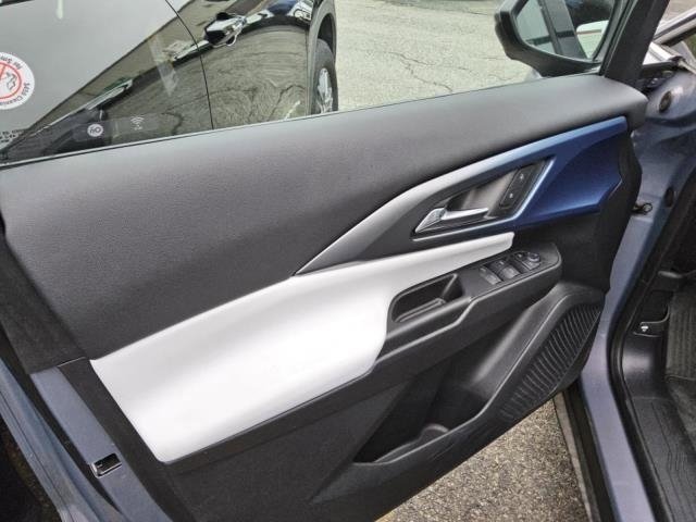 Used 2025 Chevrolet Equinox EV LT image 6