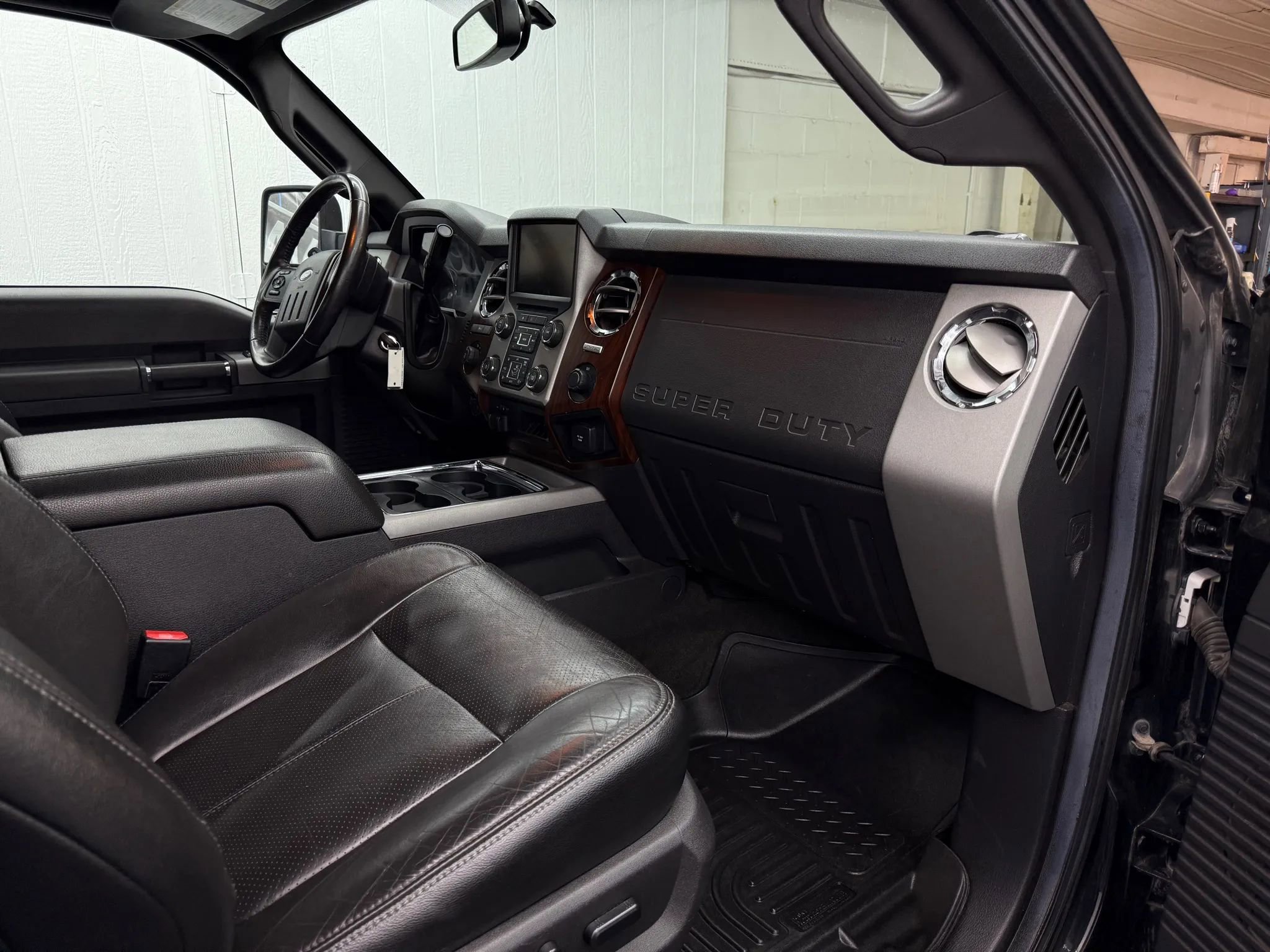 Used 2016 Ford F350 Lariat w/ Lariat Ultimate Package image 7