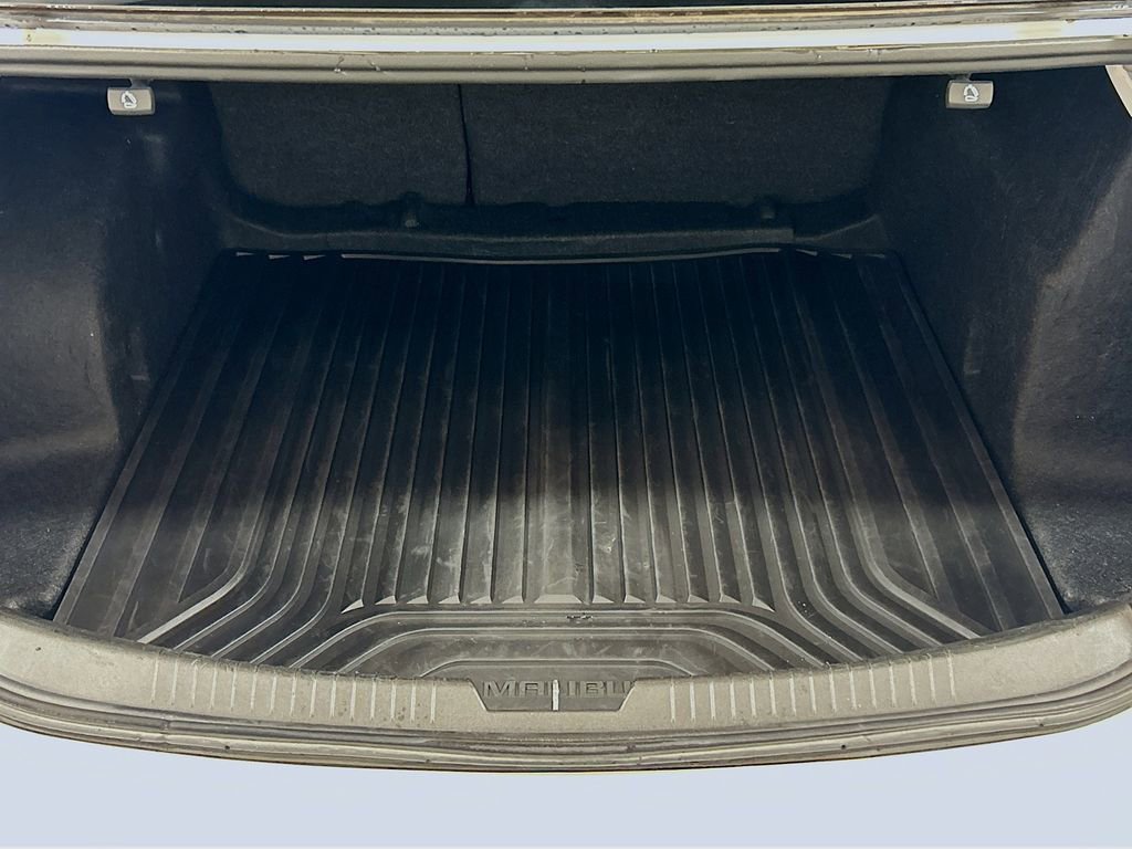 Used 2023 Chevrolet Malibu LS w/ LPO, Floor Liner Package FWD image 21