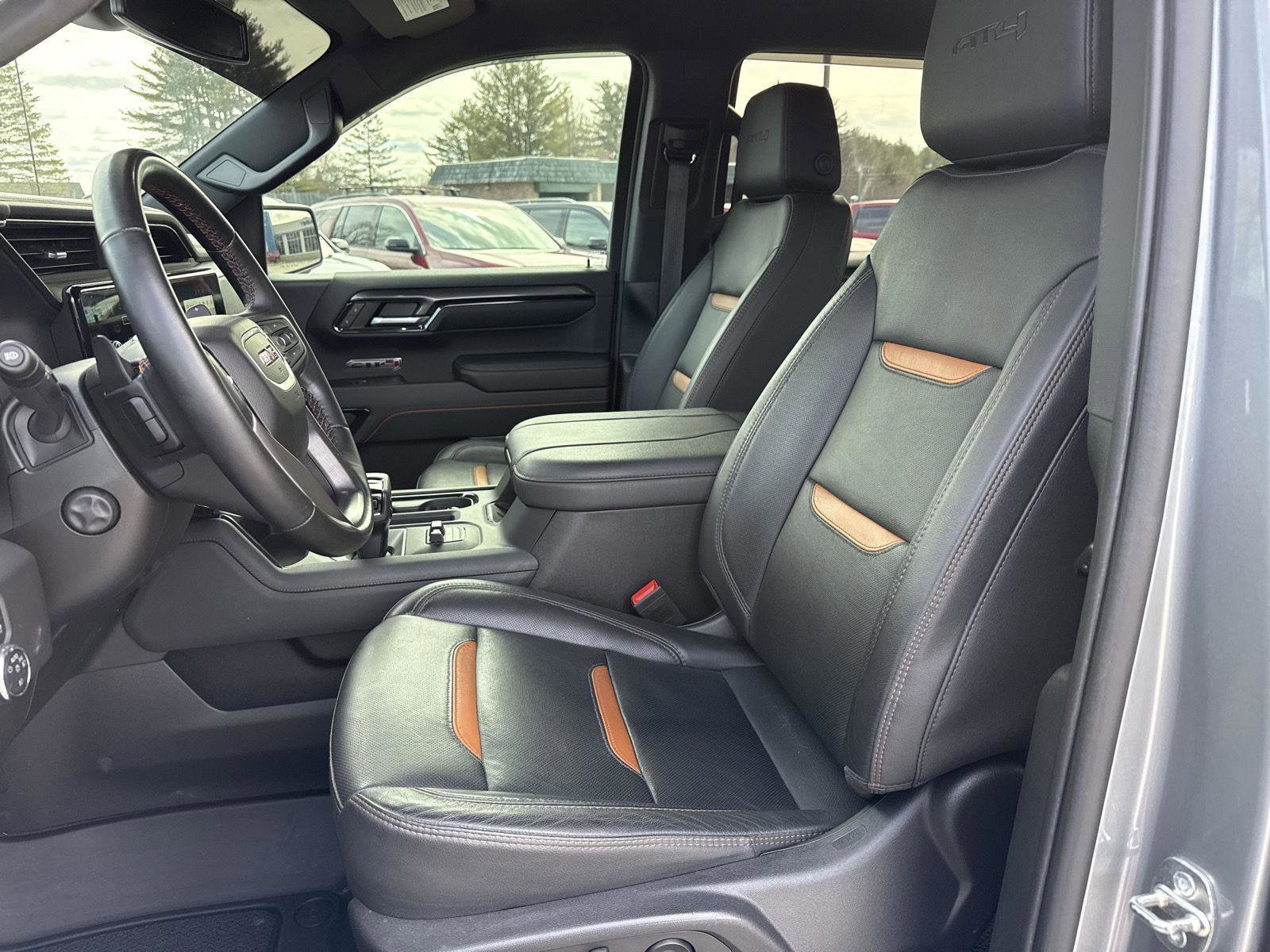 Used 2023 GMC Sierra 1500 AT4 image 13