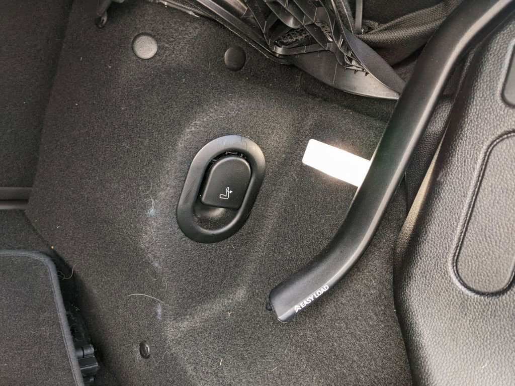 Used 2018 MINI Cooper S image 29