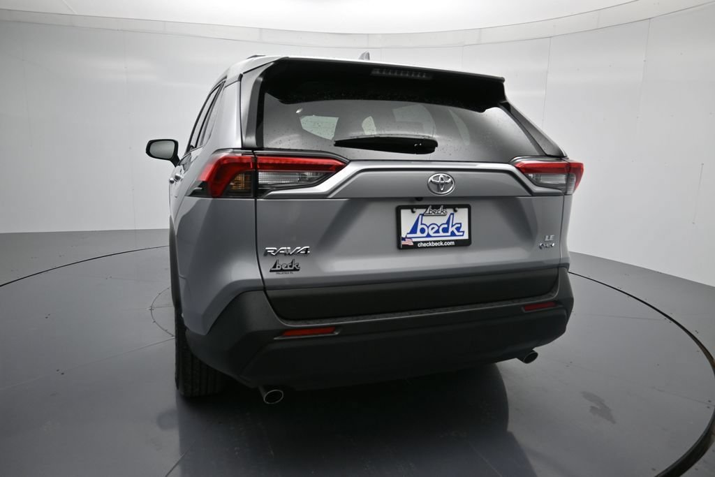 Used 2025 Toyota RAV4 LE AWD/4WD image 23