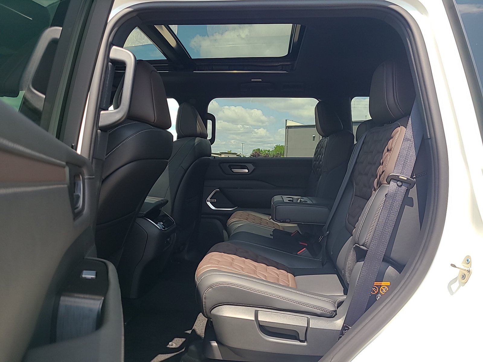 New 2026 Nissan Armada Platinum AWD/4WD image 22