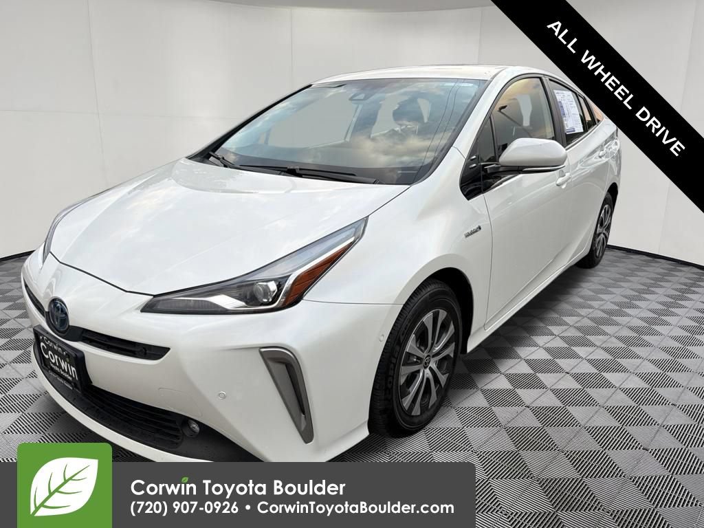Used 2020 Toyota Prius LE w/ Carpet Mat Package AWD/4WD image 3