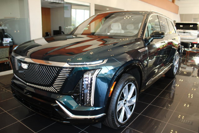 New 2027 Cadillac Vistiq Luxury