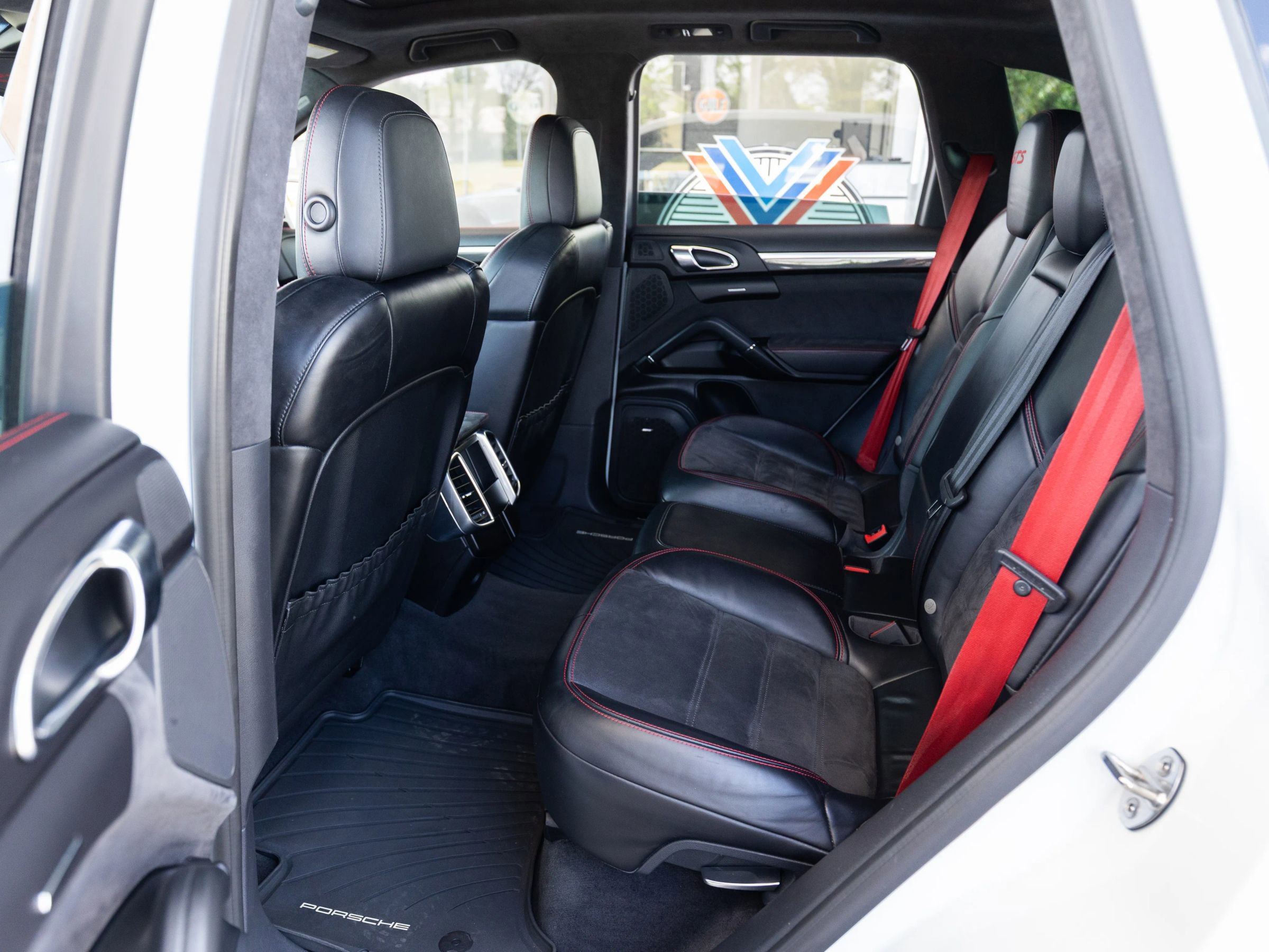 Used 2017 Porsche Cayenne GTS AWD/4WD image 29