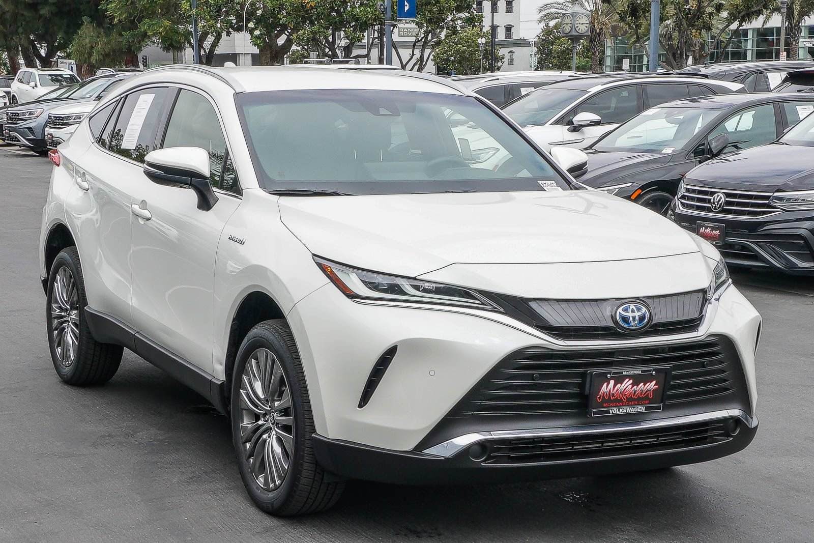 Used 2021 Toyota Venza XLE AWD/4WD image 3